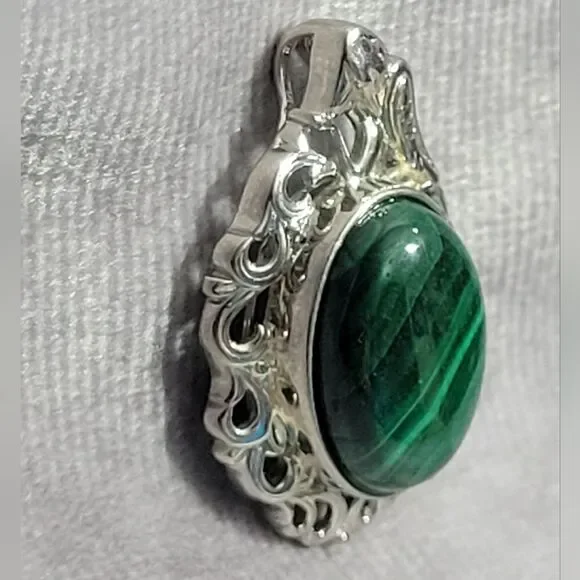 African Malachite Solitare Pendant